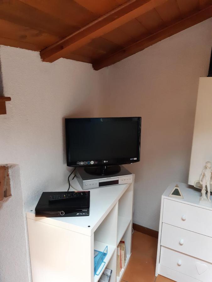 Little 58 Apartment Luino Ngoại thất bức ảnh