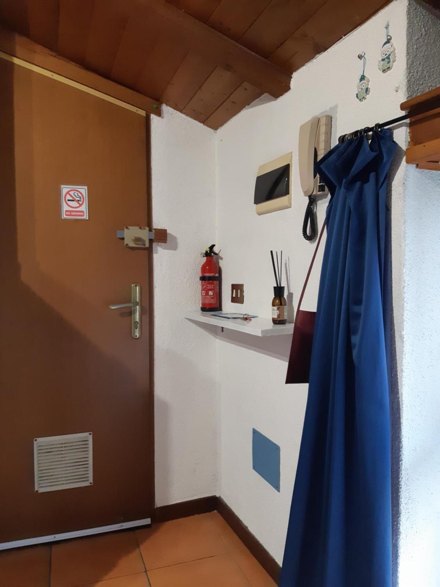 Little 58 Apartment Luino Ngoại thất bức ảnh